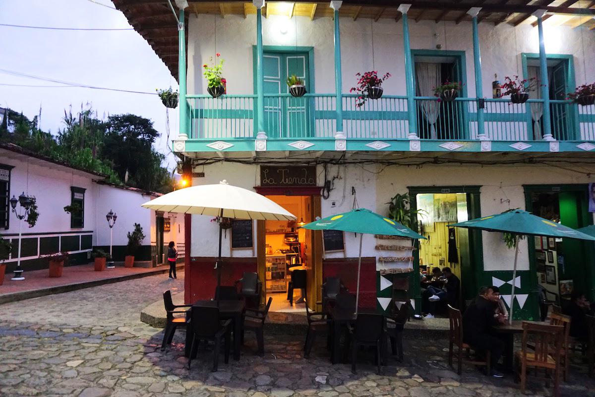 la-tienda.jpg la-tienda.jpg